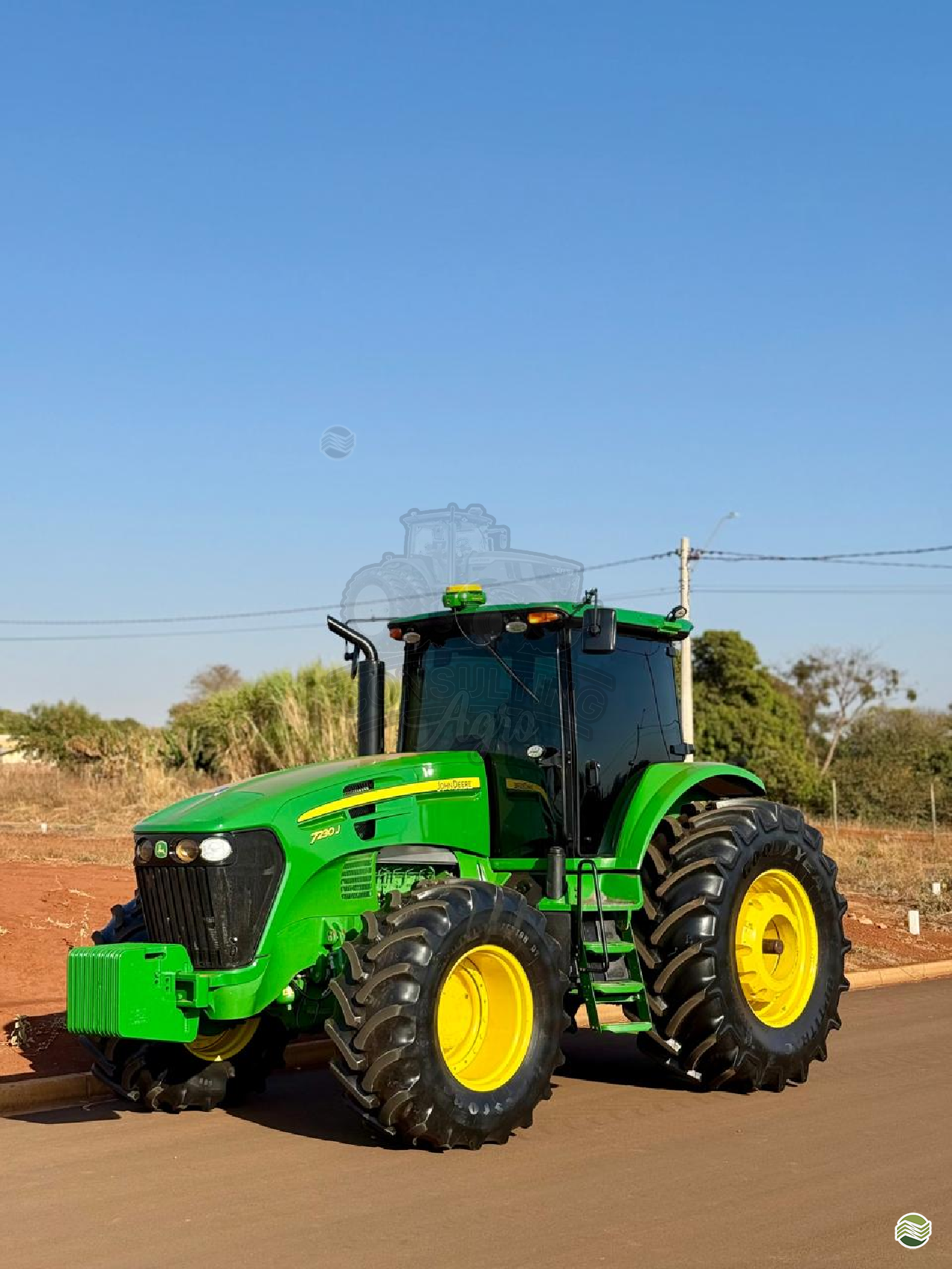 TRATOR JOHN DEERE JOHN DEERE 7230J Tração 4x4 Consulting Agro ITUVERAVA SÃO PAULO SP